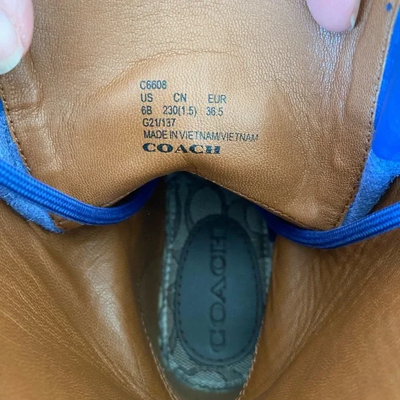 Coach Leather Lug Style Boots with Gold Turnlock Closure in Sapphire Blue 6 - Picture 6 of 11